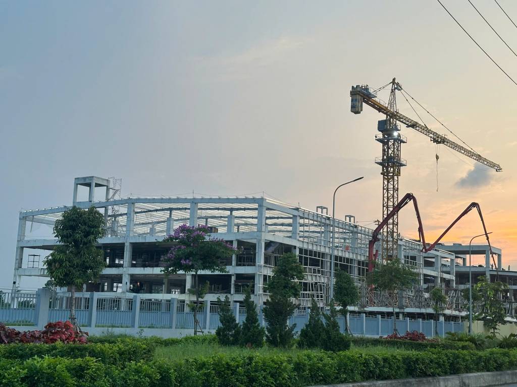 Amphenol-Aerospace-Jet-dh-viet-nam-thi-cong-son-chong-chay-anh-